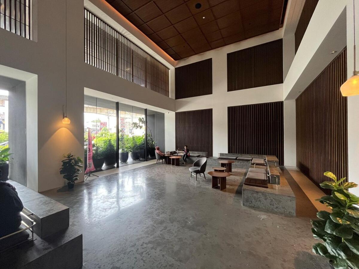 Orion - Est Bangsar